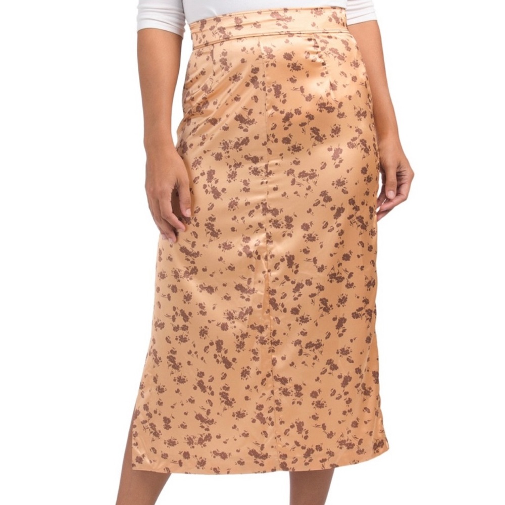 🔥Zara Satin Floral high waisted midi skirt